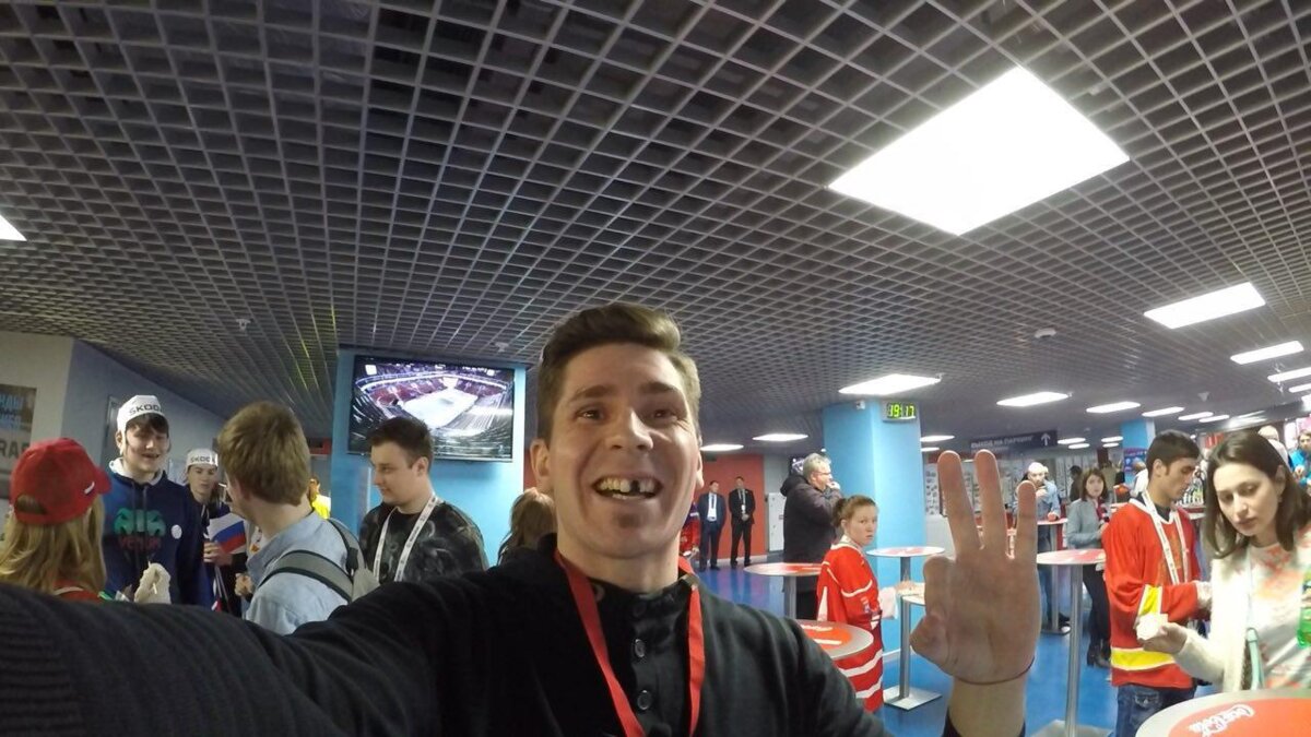 Видеоблог «Все хОКкей» раскрасил российским болельщикам зубы в поддержку Овечкина