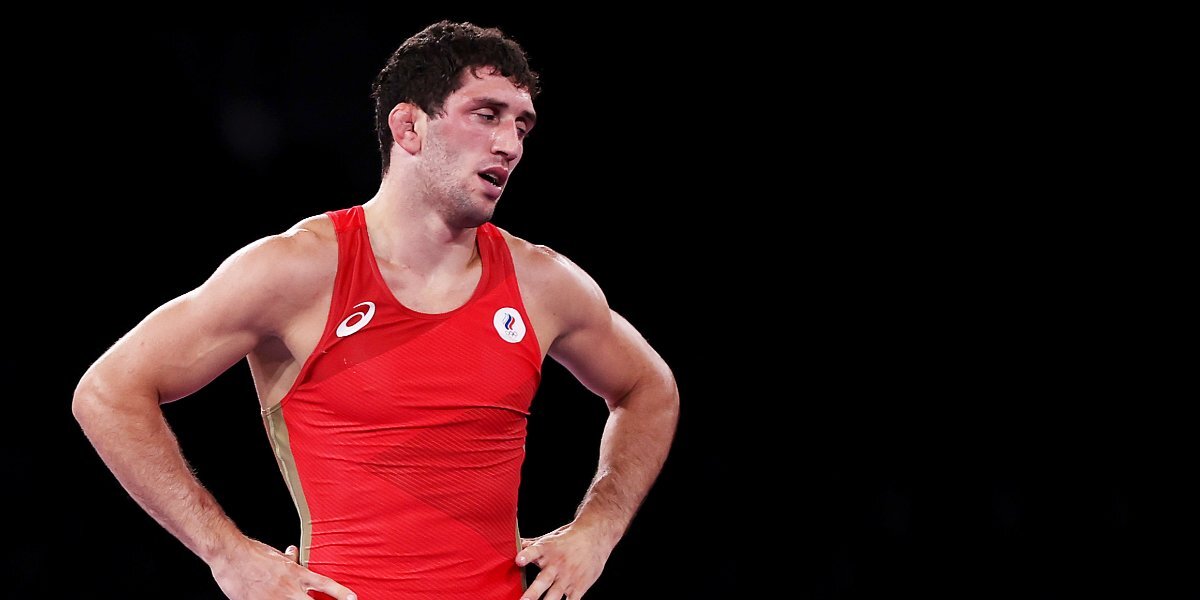 Олимпийский чемпион Сидаков вышел в 1/16 финала чемпионата мира по спортивной борьбе