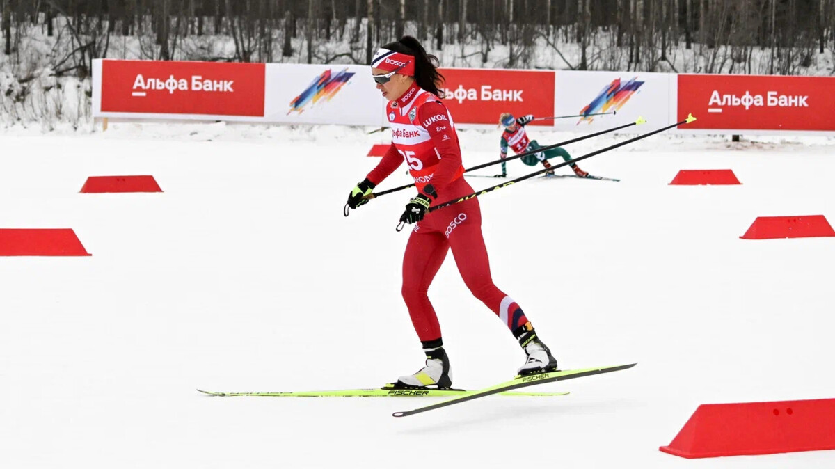 Олимпийская чемпионка Степанова выиграла спринт на чемпионате России в Малиновке