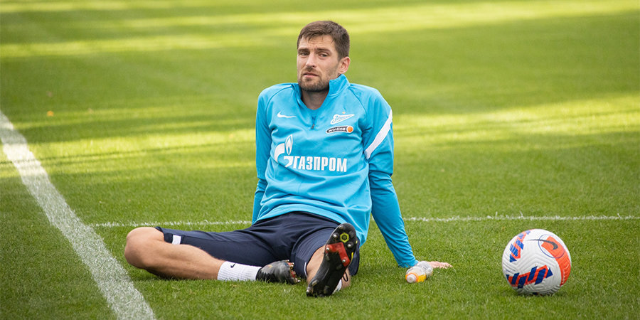 Крицюк получил травму в игре с «Ювентусом» и не приехал в Екатеринбург