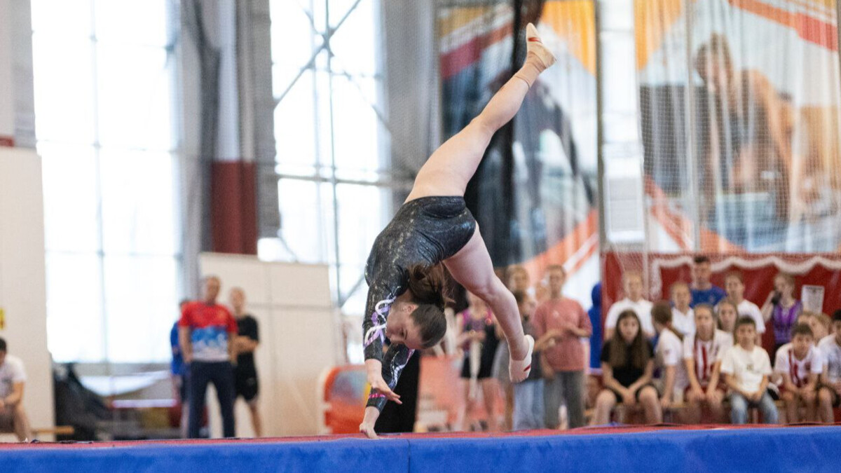 Россиянка Арина Каляндра стала чемпионкой мира по прыжкам на батуте