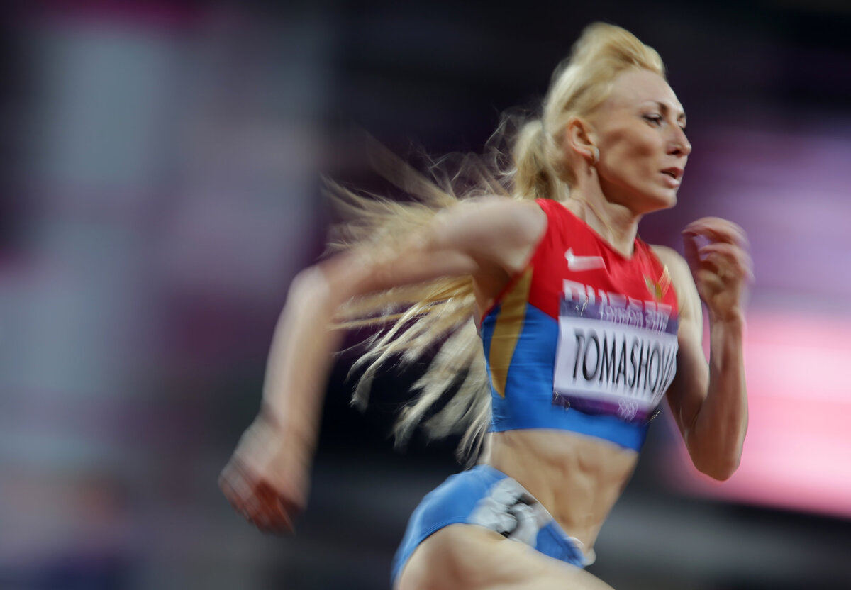 Две российские легкоатлетки намерены получить медали Игр-2012 в Олимпийском музее Лозанны