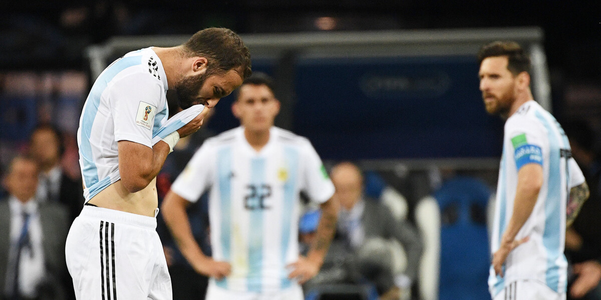 24 аргентинских болельщика лишены права посещать матчи чемпионата мира в России