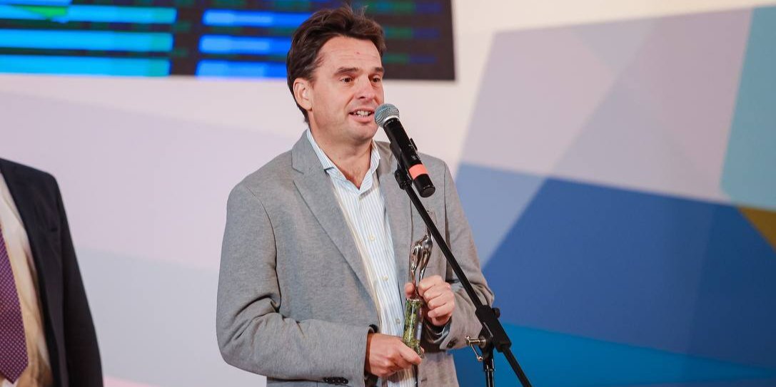 Михаил Лихачев признан лучшим тренером прошлого года в рамках премии «Серебряная лань»