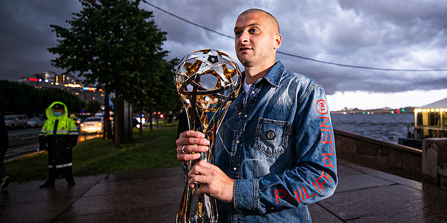 Ракицкий стал чемпионом 10-й раз за 10 лет и дал интервью «Матч ТВ» о нападках «Спартака», Ивановиче и Ловрене
