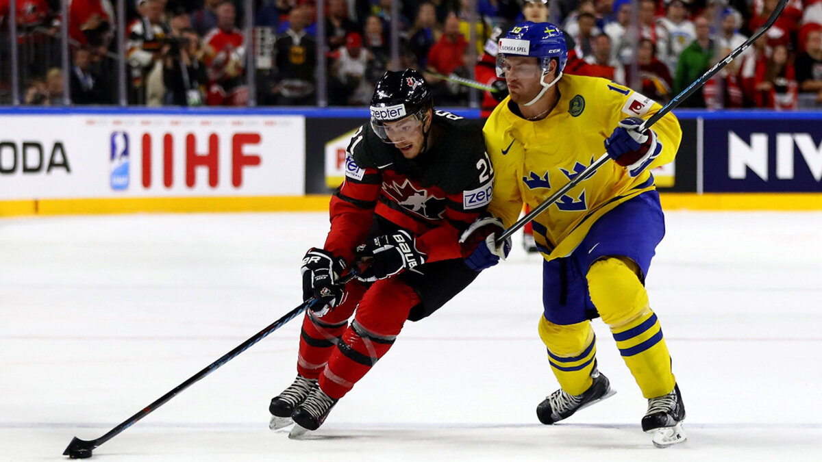 Сборная Швеции взяла золото чемпионата мира, обыграв Канаду в серии буллитов