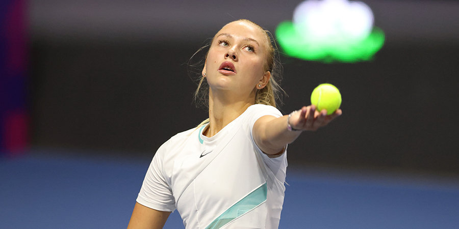Потапова вышла в полуфинал грунтового турнира в Гамбурге