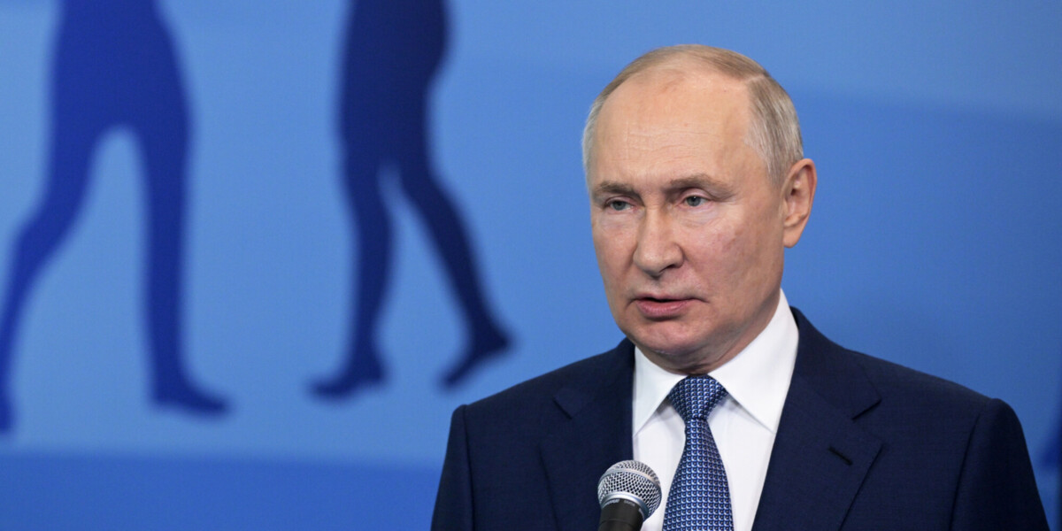 Путин заявил о задаче вовлечь в систематические занятия спортом 70% россиян к 2030 году