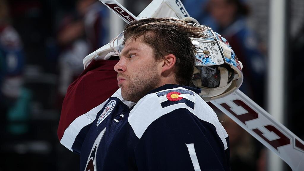 Травма не помешала Варламову стать второй звездой дня в НХЛ
