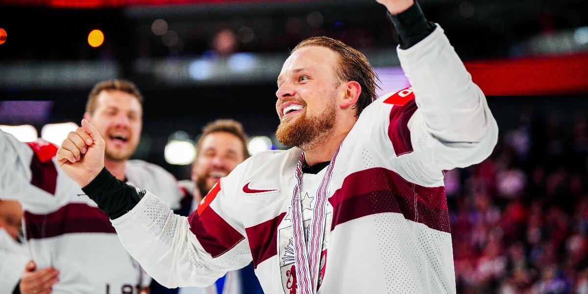 Сборная Латвии обыграла команду США в матче за 3-е место и впервые в истории завоевала медаль ЧМ по хоккею