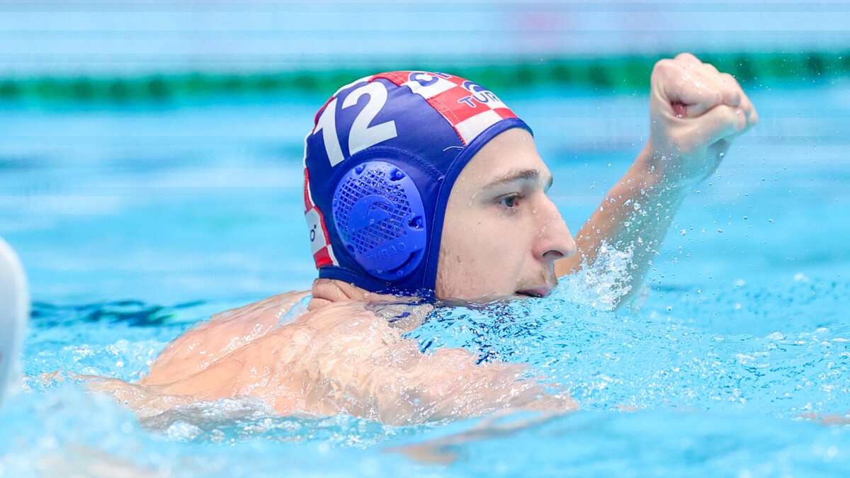 Россиянин Харьков стал серебряным призером чемпионата Европы по водному поло в составе сборной Хорватии