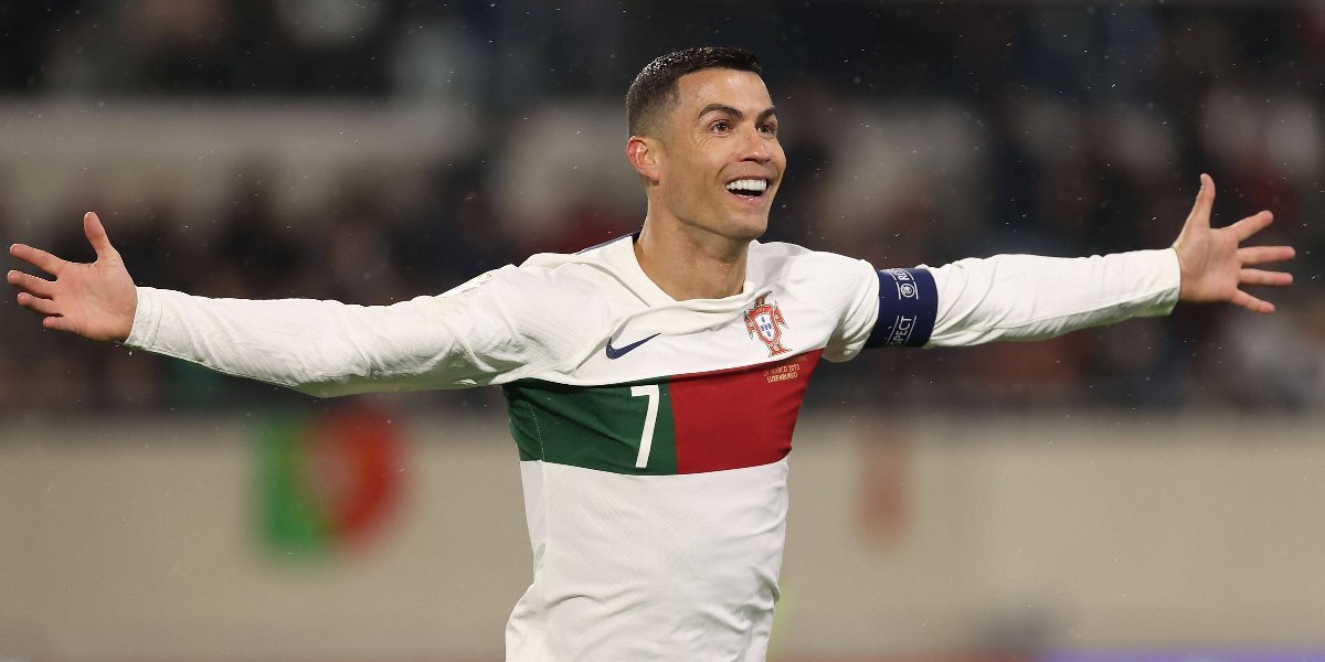 Сборная Португалии с крупным счетом победила команду Люксембурга в отборе Евро-2024, Роналду оформил дубль