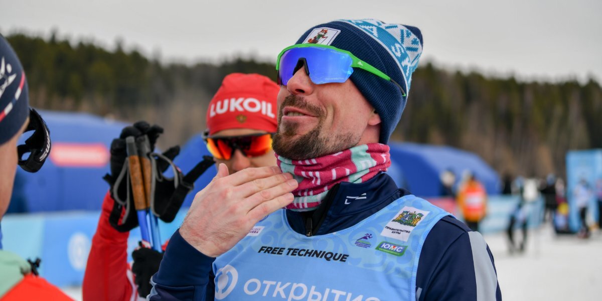 Устюгов пропустит чемпионат России в сентябре из‑за простуды, сообщил первый тренер лыжника