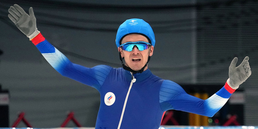 «Очень обидно, нет никаких оправданий» — конькобежец Захаров после падения в финале масс-старта на ОИ