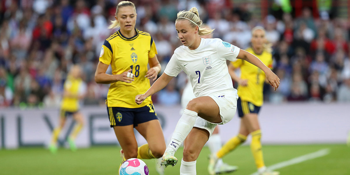 Англичанки вышли в финал женского Евро, разгромив сборную Швеции