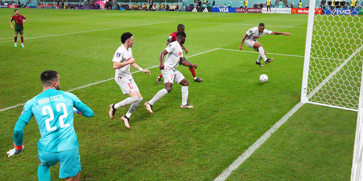 Португалия — Швейцария: 4:1: Аканджи сократил разрыв в счете в матче 1/8 финала ЧМ-2022. Видео
