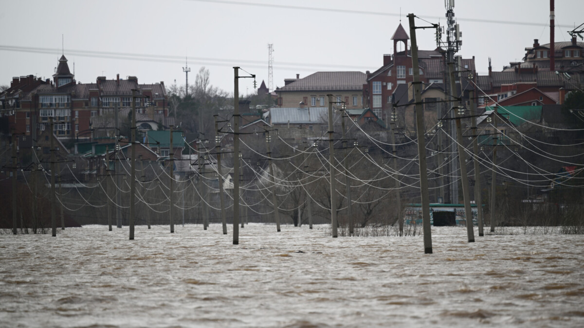В «Оренбурге» рассказали, как клуб помогает пострадавшим от наводнения в регионе
