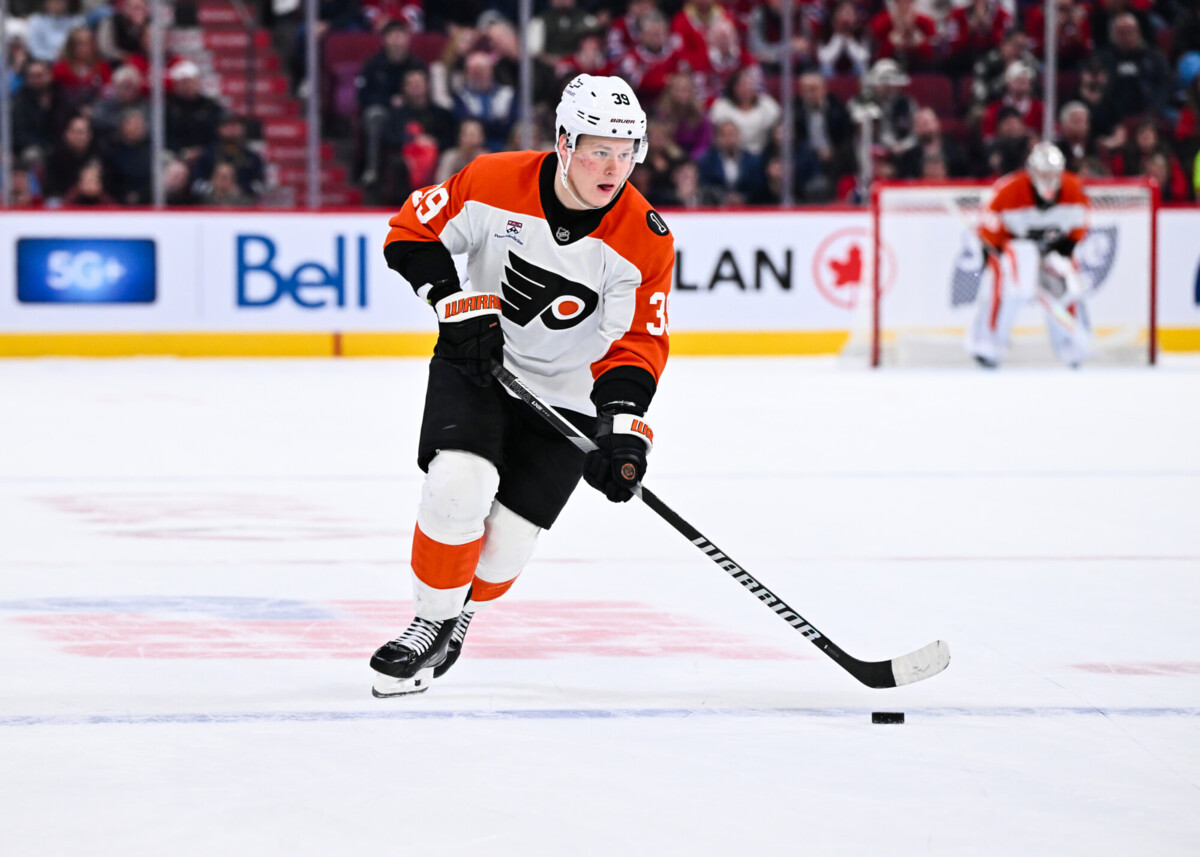 Форвард «Филадельфии» Мичков забросил шайбу в третьем матче НХЛ подряд
