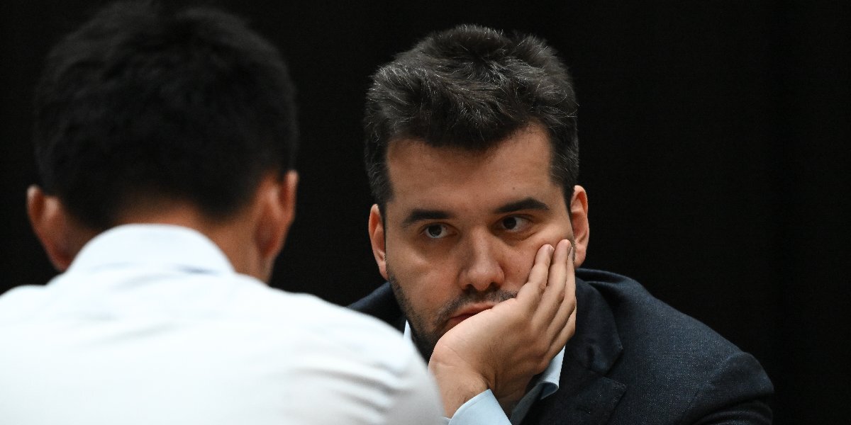 Гендиректор FIDE Сутовский: «Предположу, что напряжение в матче Непомнящего и Дин Лижэня будет скакать и дальше. Видно, что оба очень нервничают»
