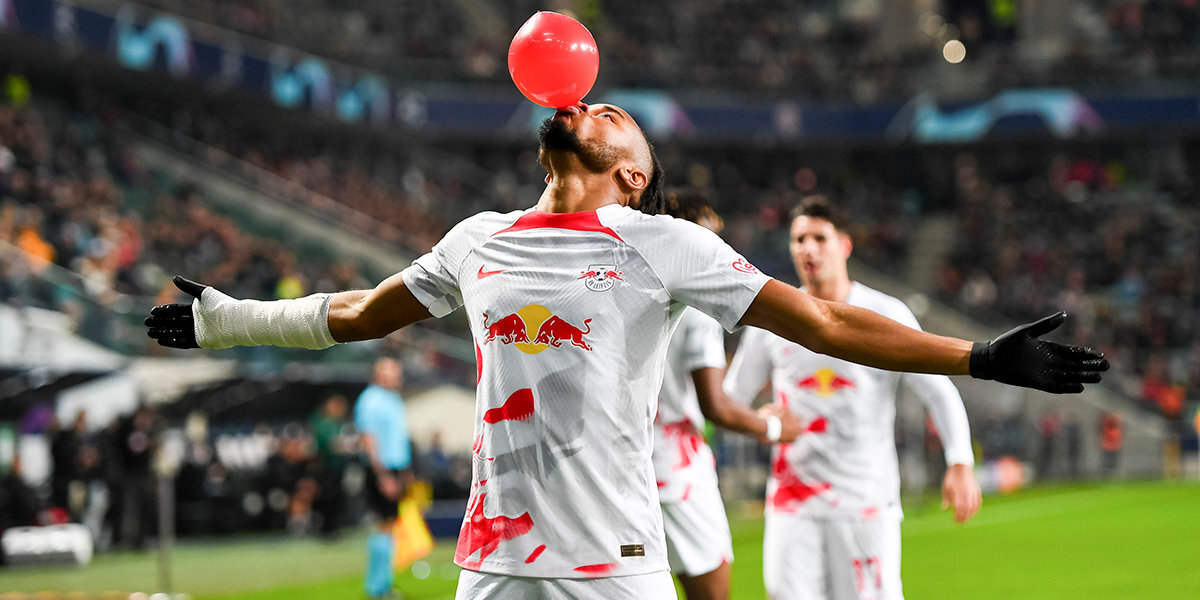 СМИ объяснили, почему форвард «Лейпцига» Нкунку после гола «Шахтеру» надул воздушный шар