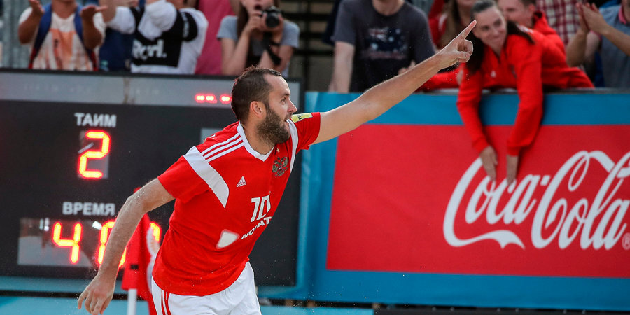 Сборная России разгромила швейцарцев в матче группового этапа суперфинала Евролиги
