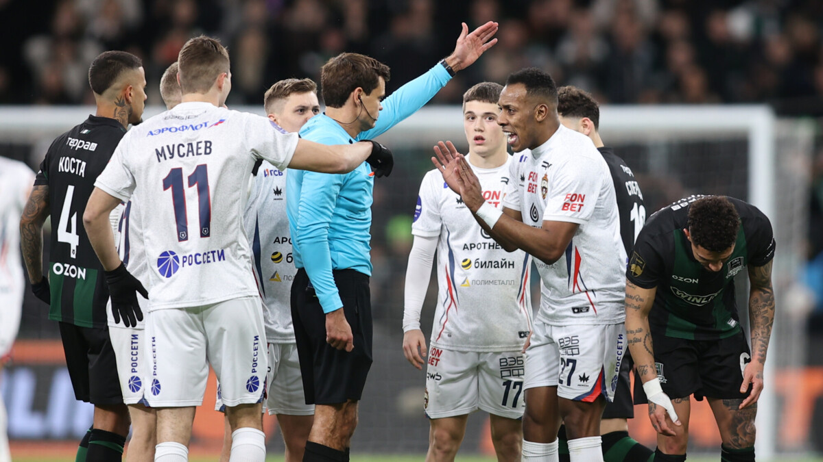 Футболист ЦСКА Алвес: «После удаления «Краснодар» контролировал ход матча»