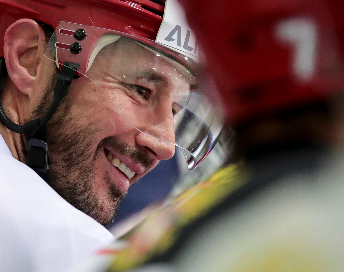 Ковальчук вышел на лед в матче НХЛ после пятилетнего перерыва