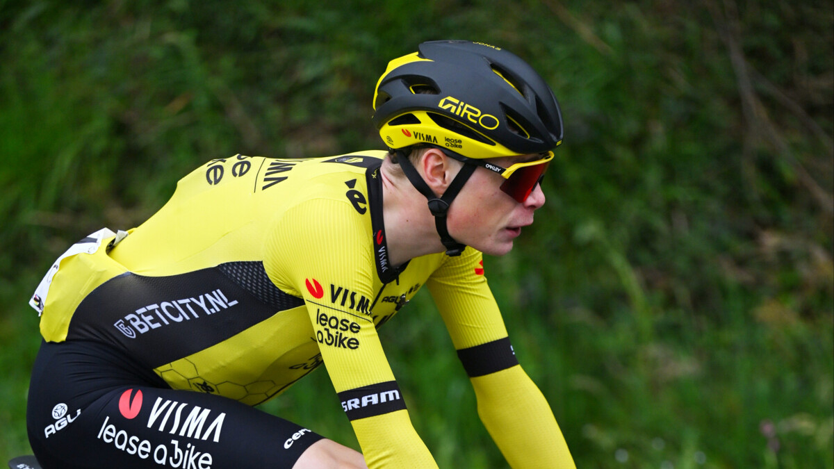 Двукратный победитель «Тур де Франс» Вингегор пострадал в завале на гонке в Испании