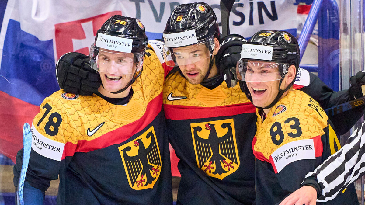Сборная Германии разгромила команду Латвии в матче ЧМ по хоккею, чехи и датчане забросили 11 шайб на двоих