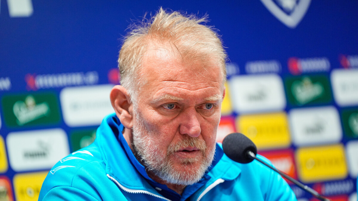 Экс‑футболист «Реала» и «Барселоны» Просинечки возглавил сборную Киргизии