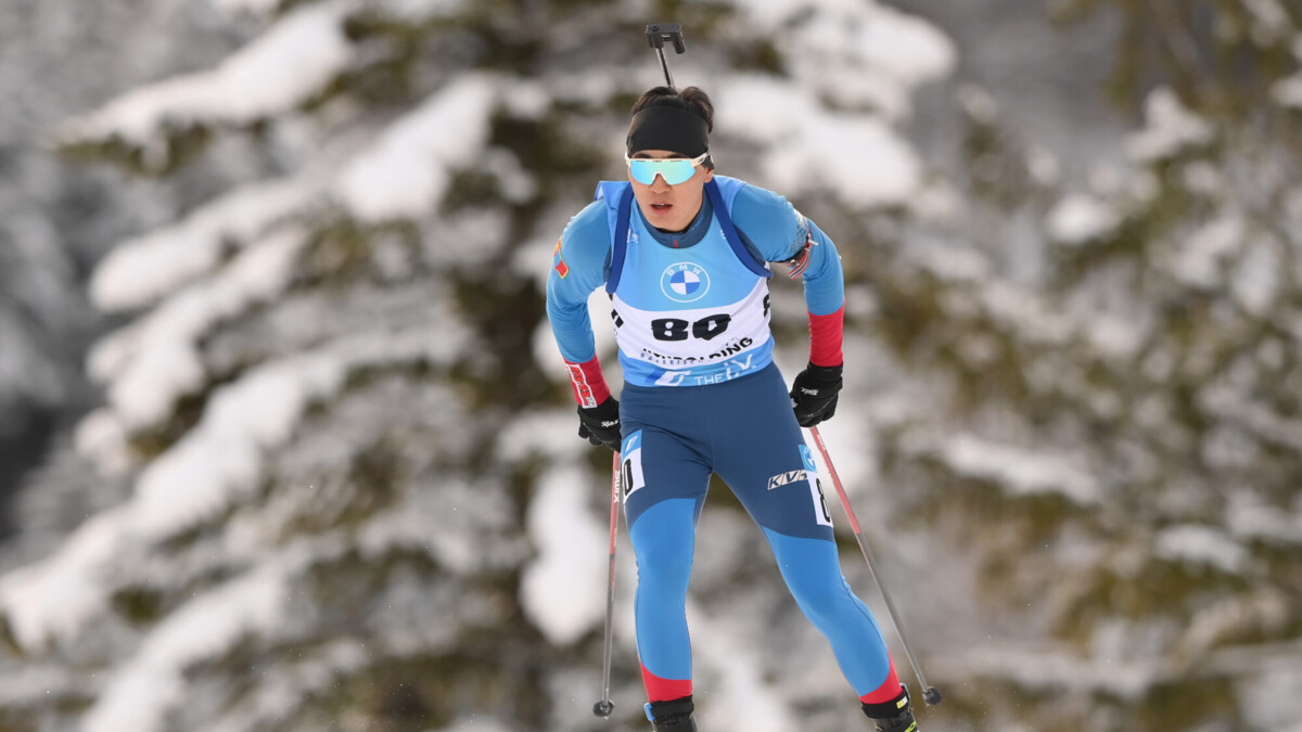 Биатлонист из Монголии впервые завоевал золотую медаль на международных соревнованиях