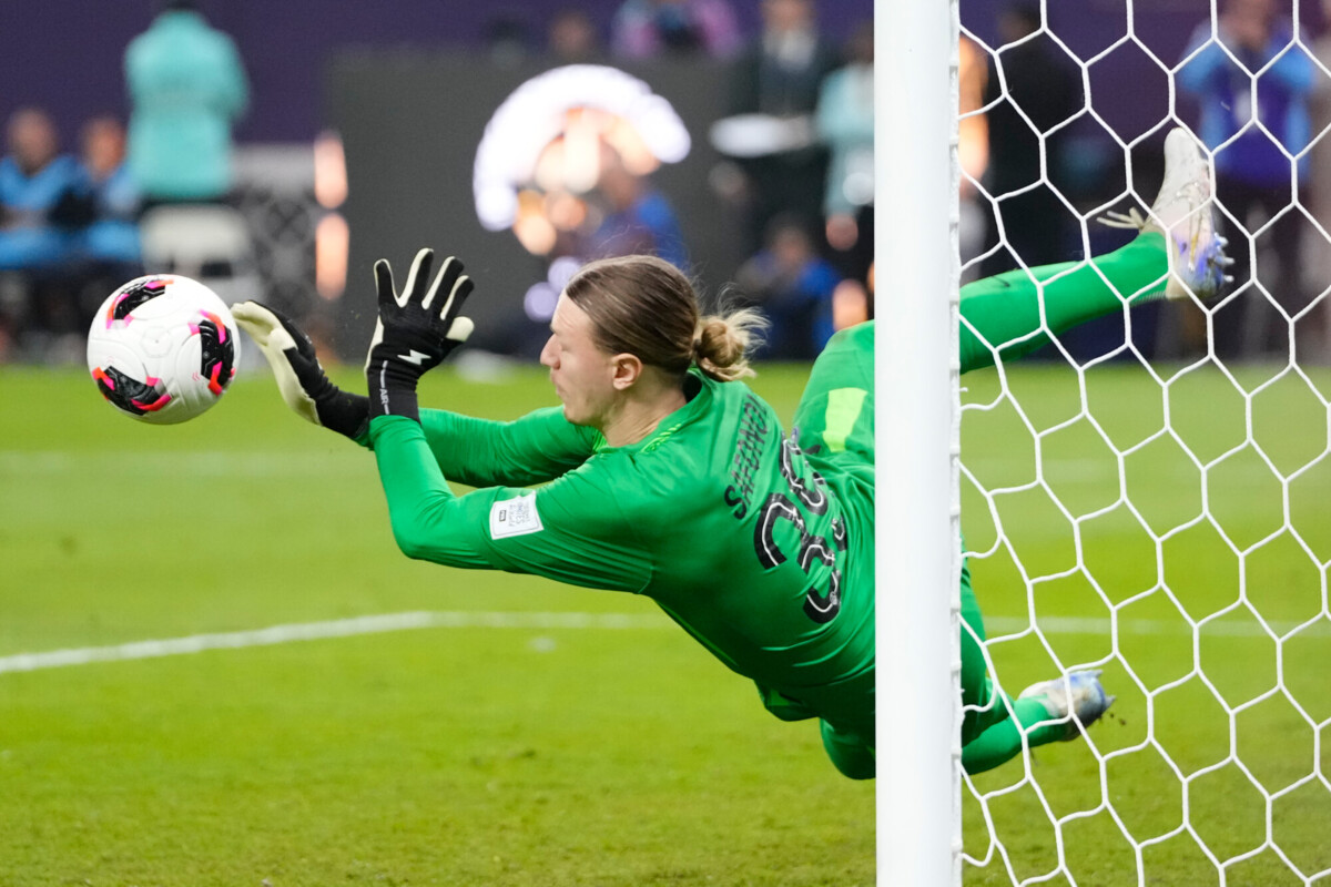 Голкипер Сафонов — о травме: «Что бы ни случилось, меня не сломать»