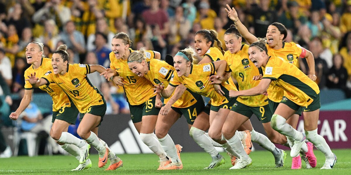 Женская сборная Австралии обыграла француженок и впервые в истории вышла в полуфинал ЧМ по футболу