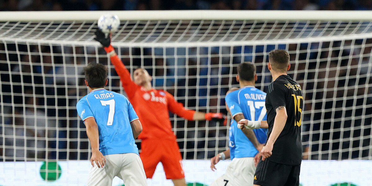 «Наполи» — «Реал» — 2:3. УЕФА переписал третий мяч мадридцев в протоколе как автогол Мерета