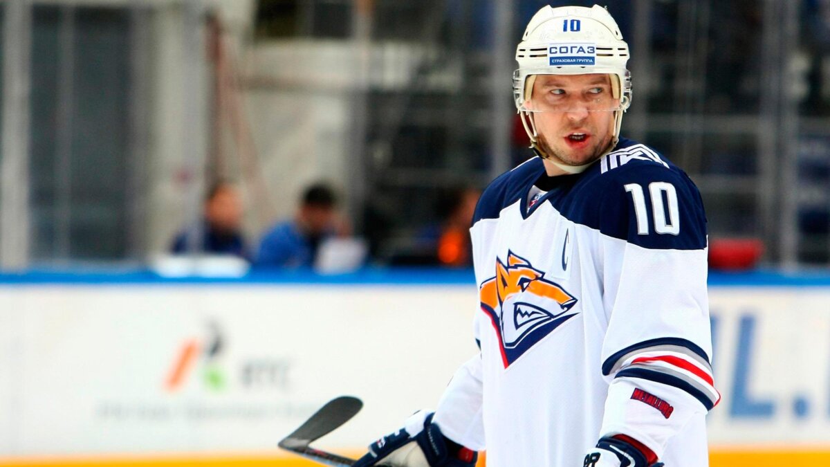 Мозякин вышел на лед в 1000-й раз в чемпионатах России