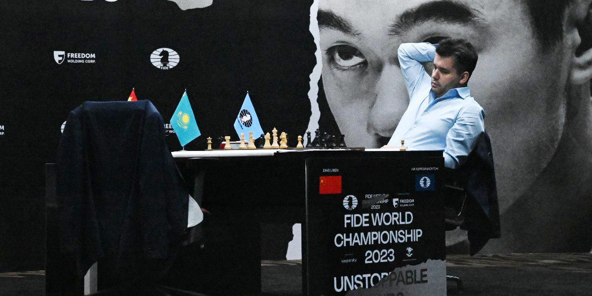 «То, что игралось легко, это видимость» — Непомнящий о победе над Дин Лижэнем во второй партии матча за шахматную корону