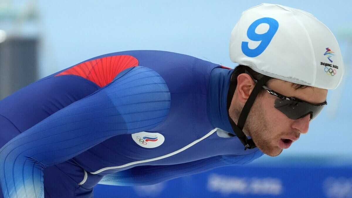 Конькобежец Алдошкин победил на дистанции 5000 метров на «Мемориале Шавырина»