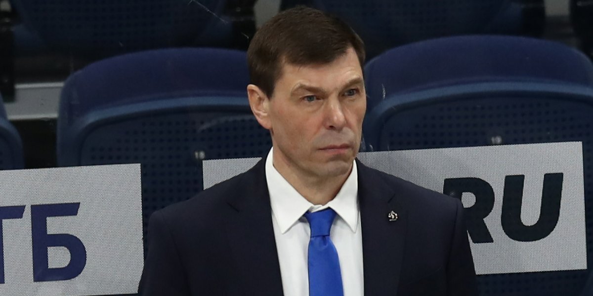 Тренер московского «Динамо» объяснил, почему команда в матче КХЛ с «Авангардом» пропустила два гола за 15 секунд