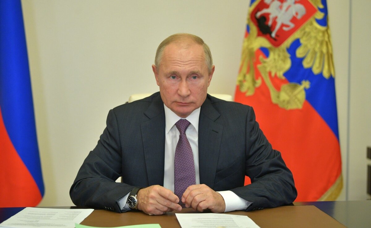 Путин поздравил Абуладзе с победой на ЧМ