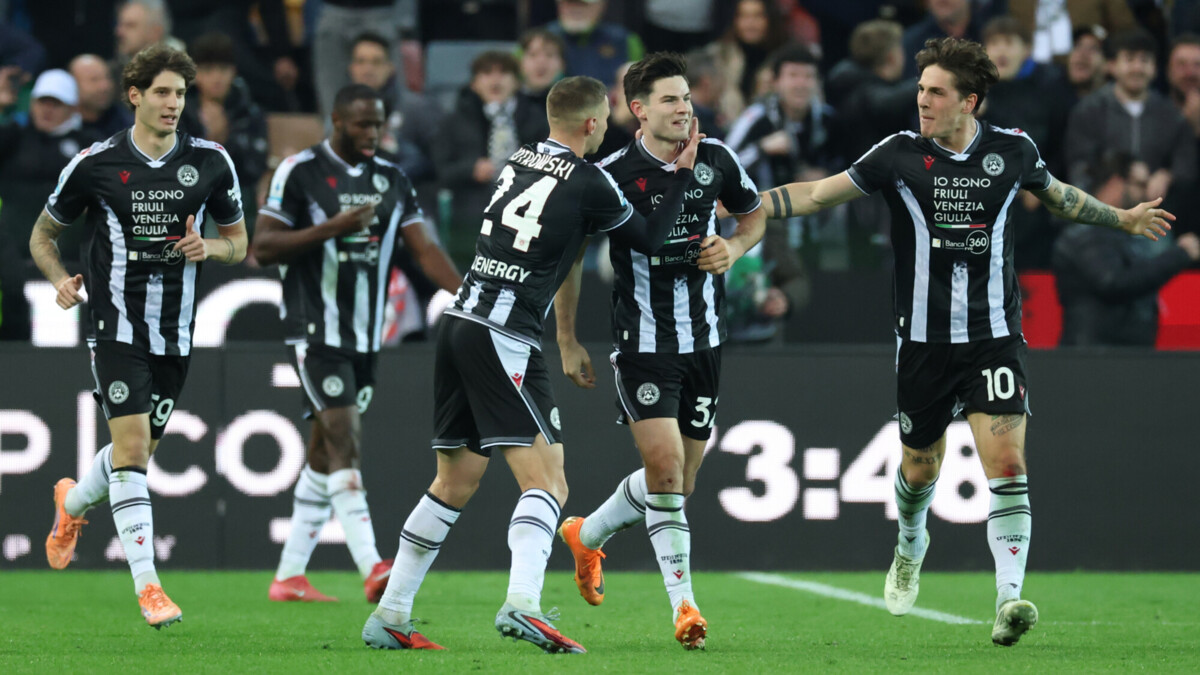 «Наполи» проиграл «Удинезе» и упустил шанс выйти в лидеры Серии А