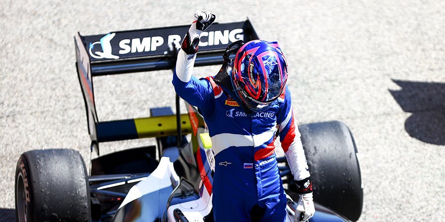 Смоляр финишировал третьим в гонке «Формулы-3»