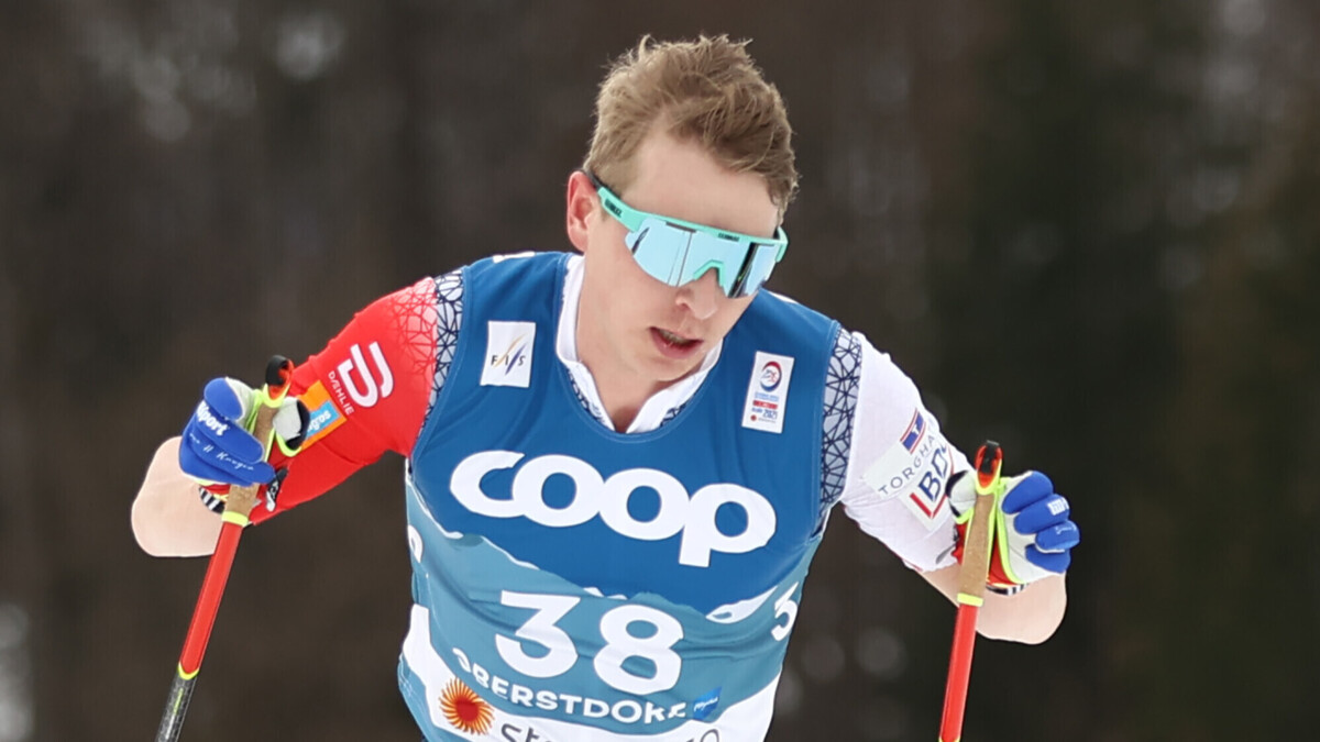 Норвежец Крюгер победил в масс‑старте на этапе КМ по лыжным гонкам в Канаде, Клебо — 15‑й