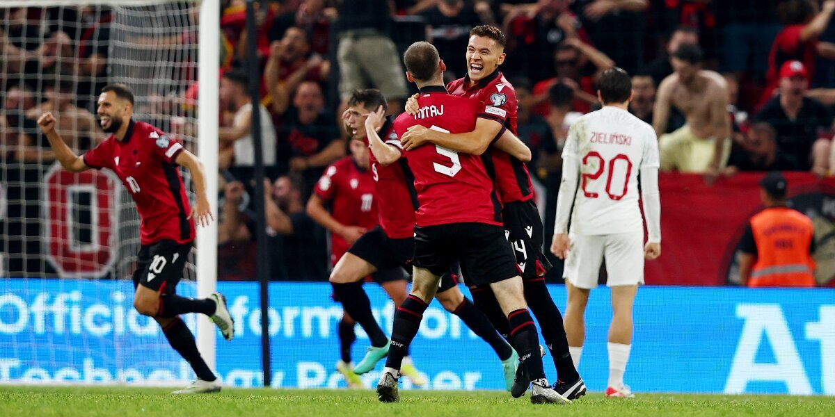 Сборная Нидерландов одержала волевую победу над Ирландией в матче отбора на Евро‑2024, поляки в гостях проиграли албанцам