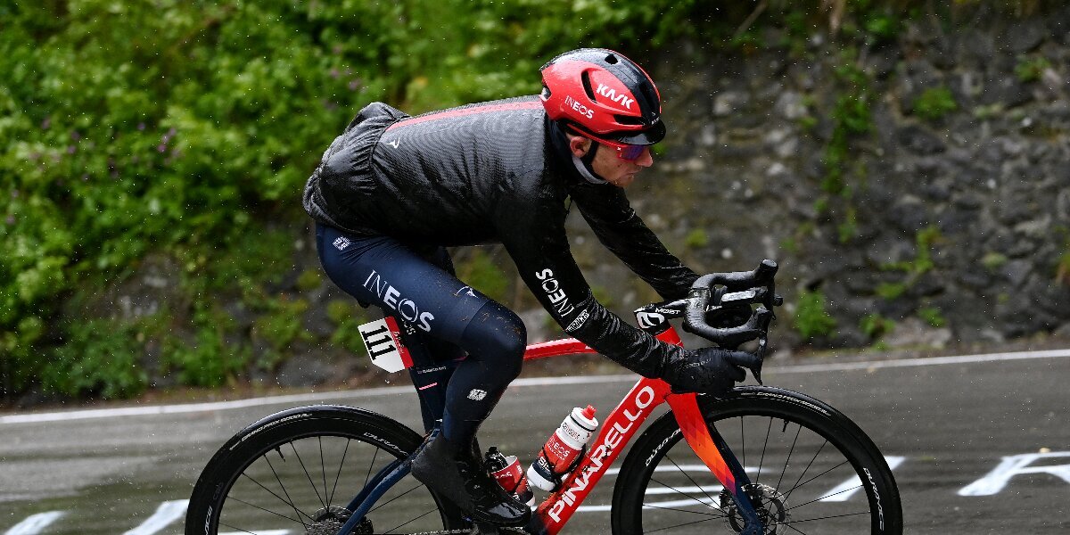 Велогонщик Харт отправился в больницу после падения на 11-м этапе «Джиро д’Италия»