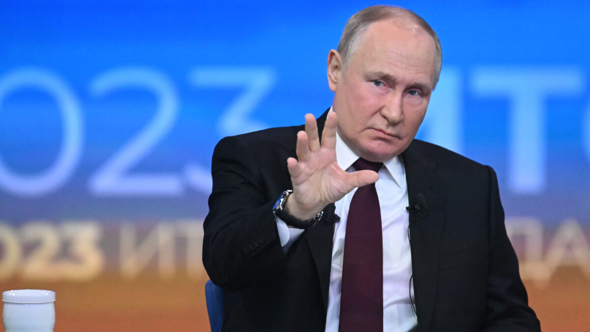 Путин поручил к июлю принять дополнительные меры, направленные на совершенствование деятельности спортивных агентов