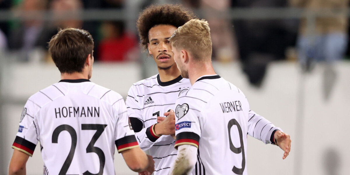Игроки сборной Германии после экстренной посадки самолета отправятся в клубы индивидуальными рейсами