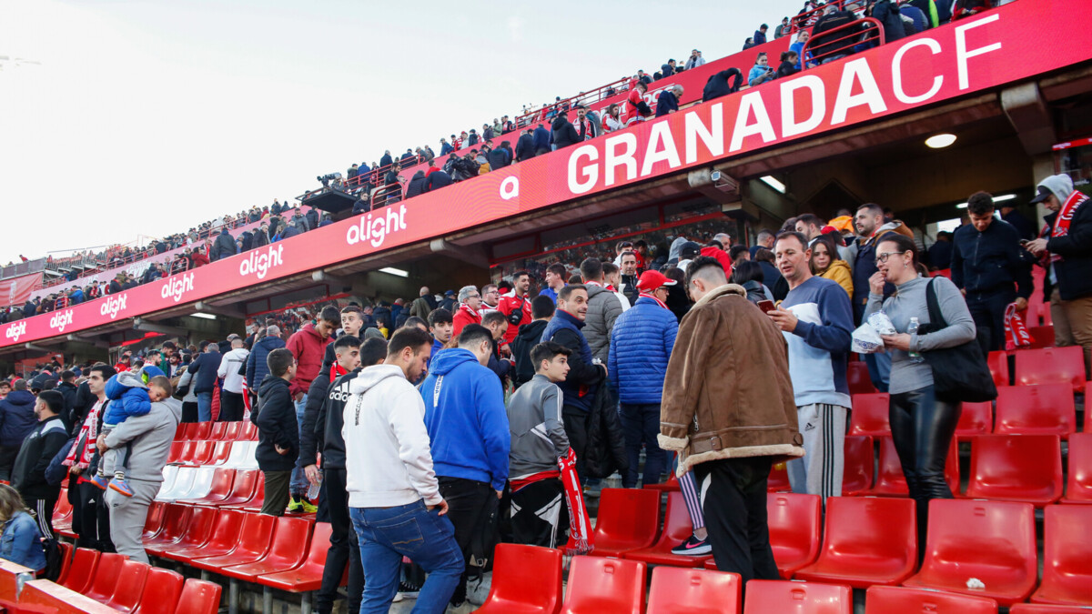 «Гранада» возместит болельщикам стоимость билетов на матч против «Атлетика»
