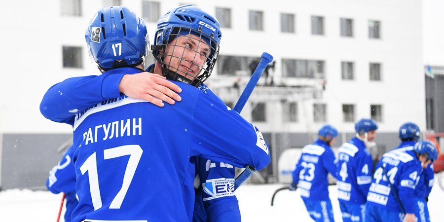 Московское «Динамо» выиграло золотые медали Суперлиги по хоккею с мячом