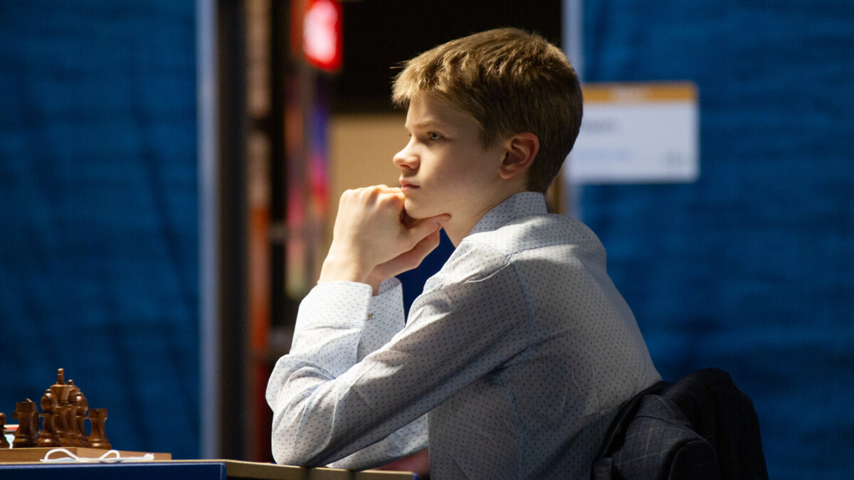 Россиянин Мурзин стал вторым на юношеском чемпионате мира по шахматам