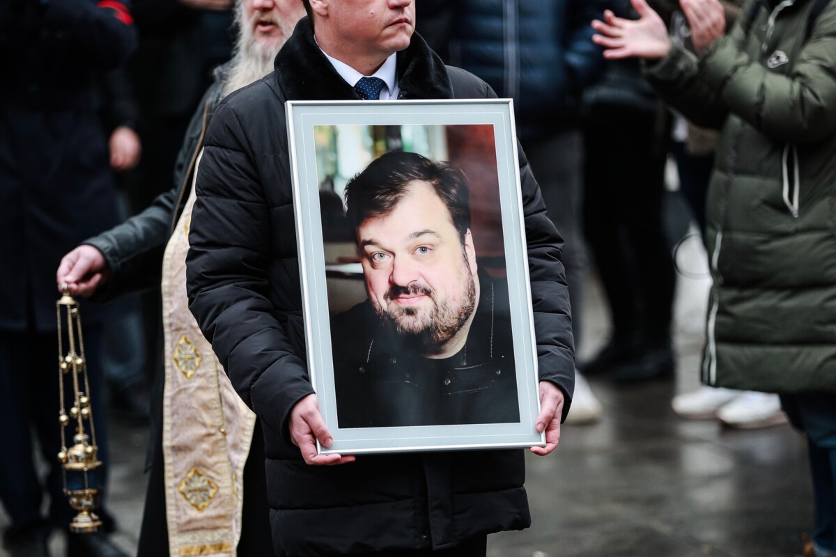 Дмитрий Федоров объяснил, почему вынужден был пропустить похороны Василия Уткина